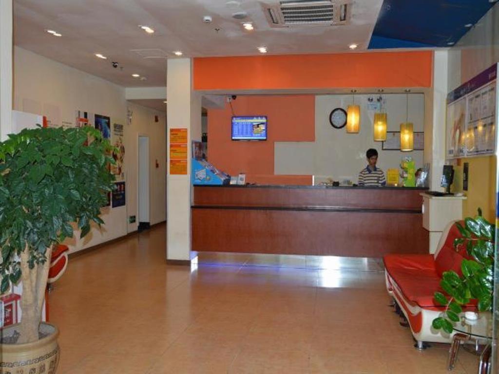 7 Days Inn Meizhou Jiangnan Kedu Commercial Plaza Exterior photo