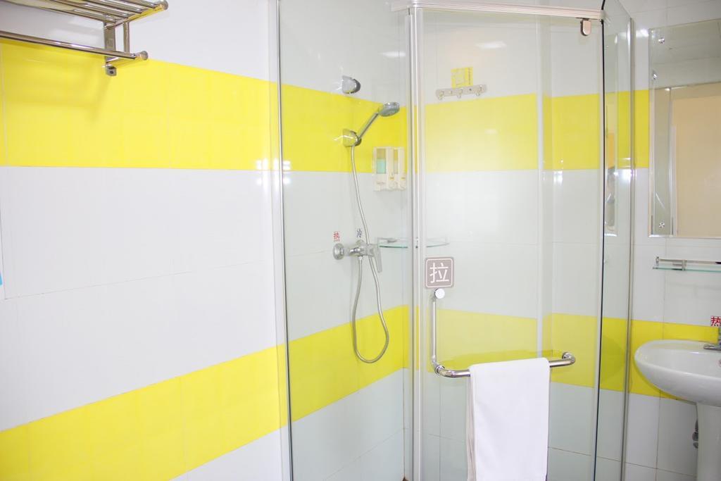 7 Days Inn Meizhou Jiangnan Kedu Commercial Plaza Exterior photo